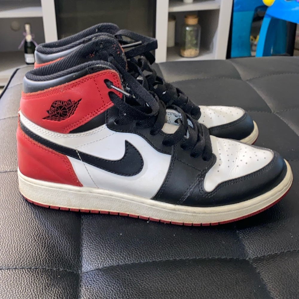 Jordan Black Toe 1’s